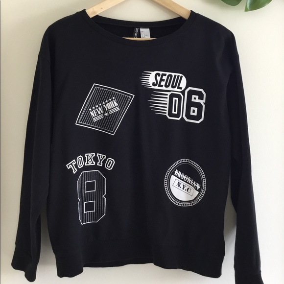 H&M | Cute Black Crewneck Sweater